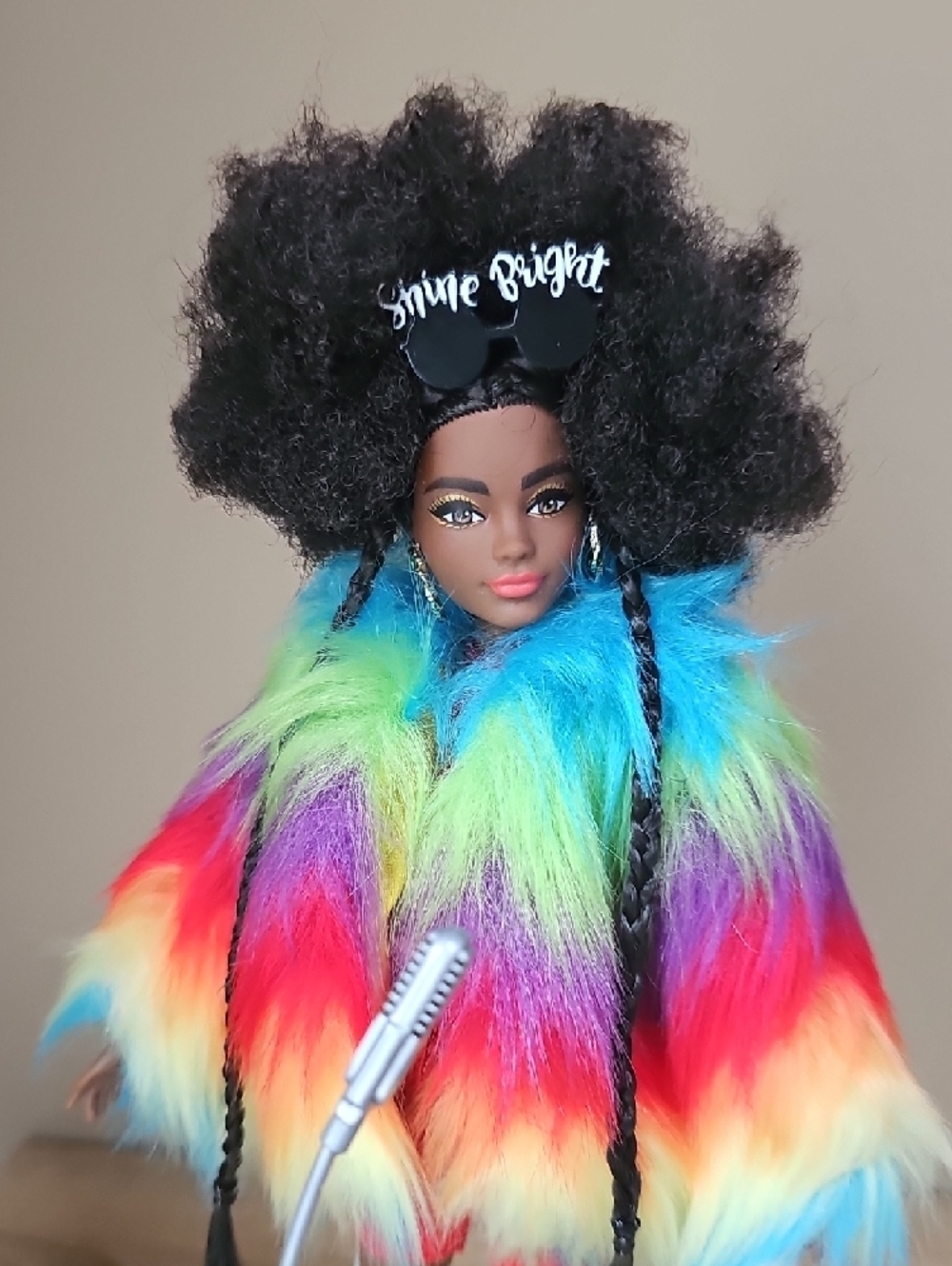 Barbie Extra Doll Rainbow Faux Fur Jacket in Bright Multicolor Pet Poodle - Picture 4 of 5